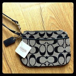Coach Signature Small Wristlet w/ pocket